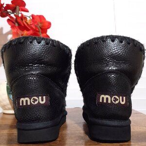 Mou Eskimo 24 in Cracked Black Leather Wool Women's Boots Size 7 TRUE SIZE